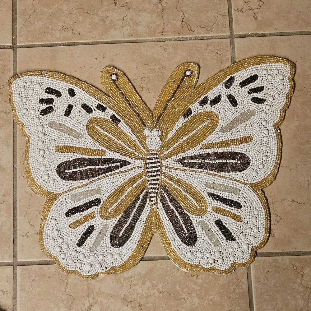VERY RARE KIM SEYBERT BUTTERFLY WHITE GOLD CRYSTAL PLACEMAT CHARGER CENTERPIECE